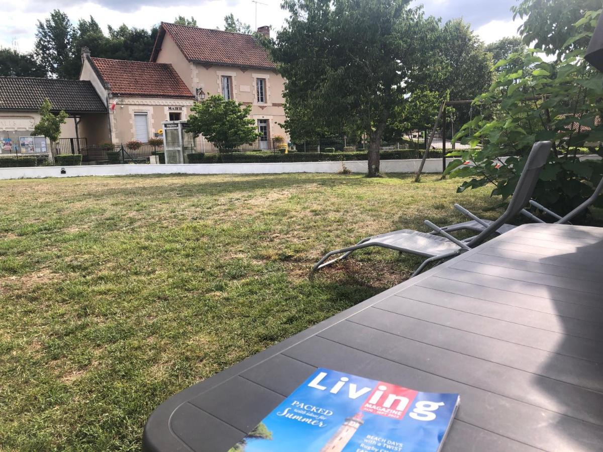 Gite Des Tournesols Oradour-Fanais Dış mekan fotoğraf
