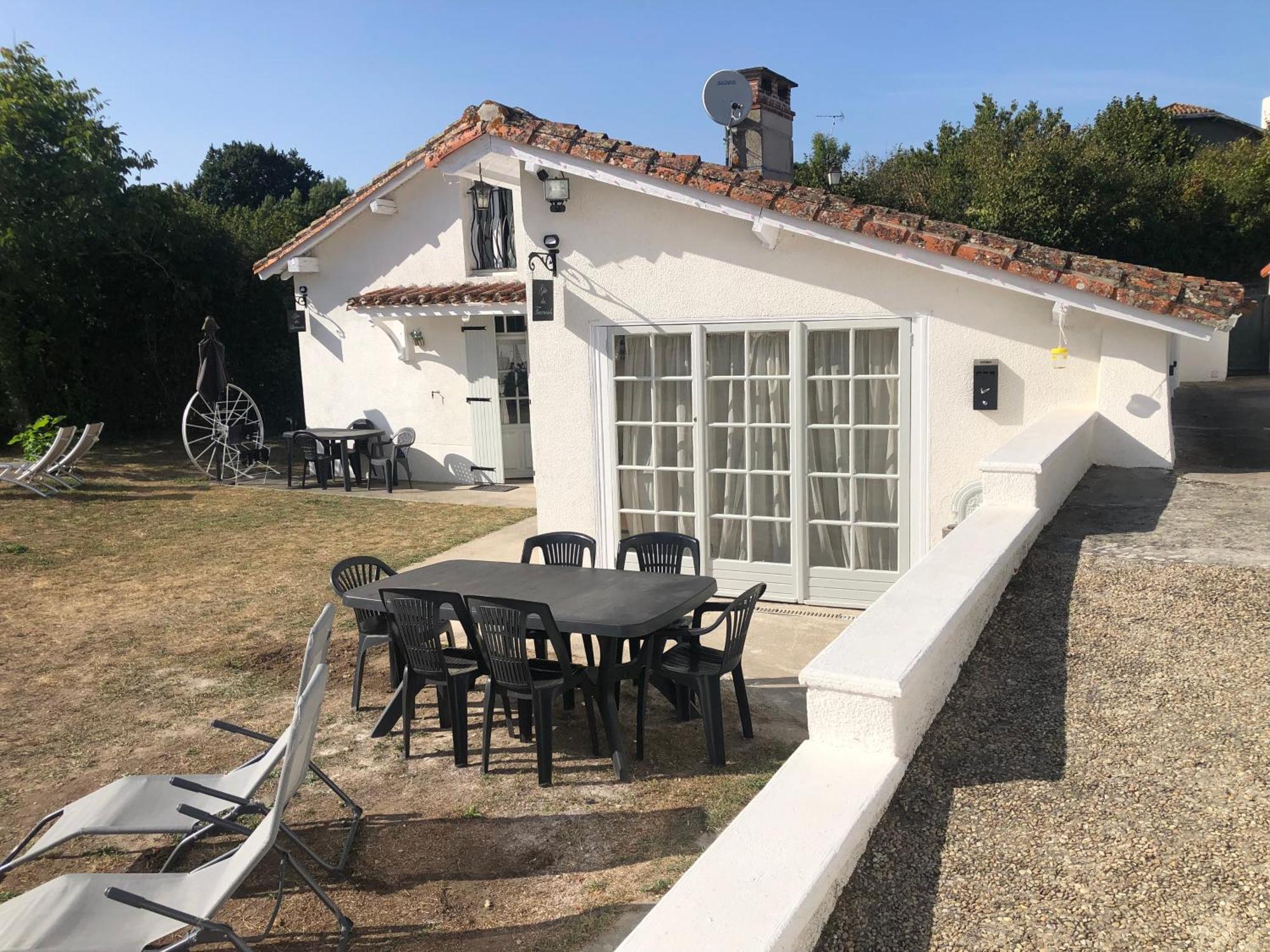 Gite Des Tournesols Oradour-Fanais Dış mekan fotoğraf