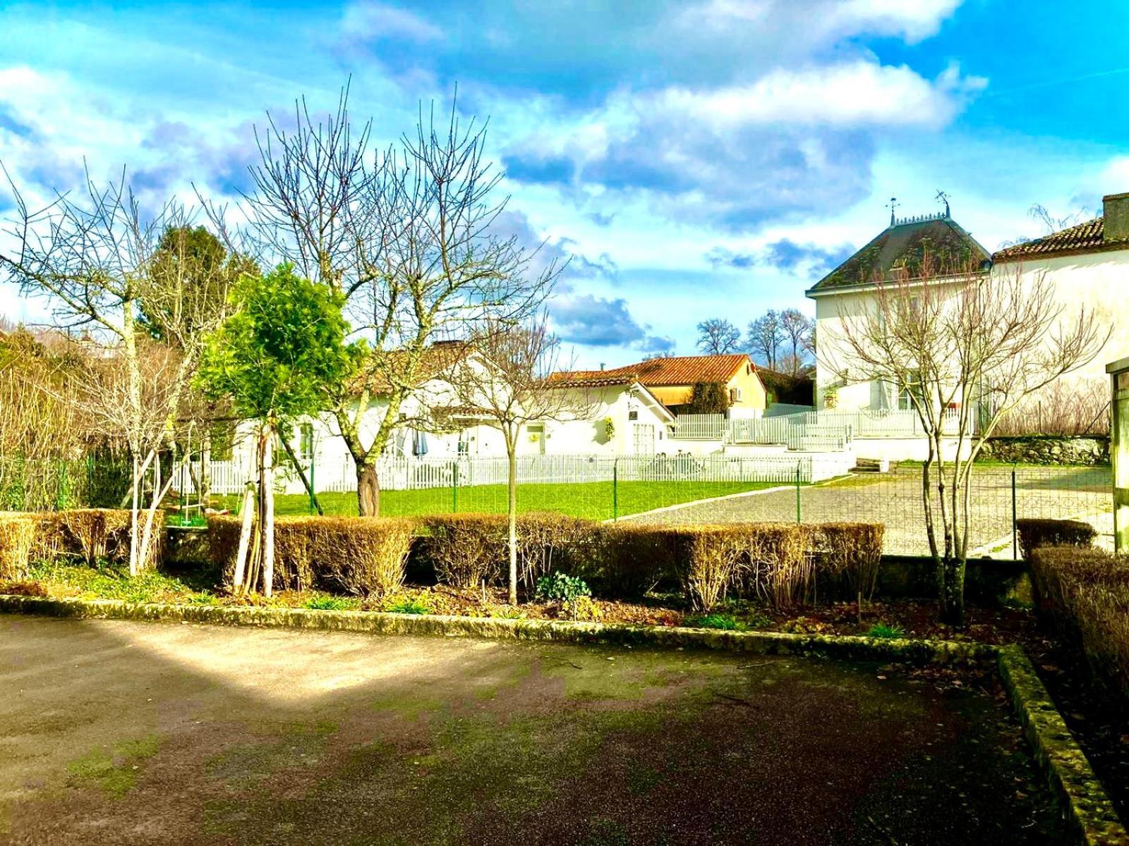 Gite Des Tournesols Oradour-Fanais Dış mekan fotoğraf